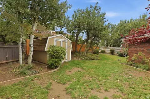 Exterior - 2197 S Timothy Way, Bountiful, UT 84010 photo 9 of 19