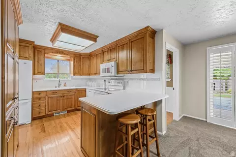 Kitchen - 2197 S Timothy Way, Bountiful, UT 84010 photo 1 of 4