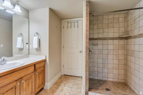 Bath - 2169 W Yarrow Dr, Mapleton, UT 84664 photo 5 of 5