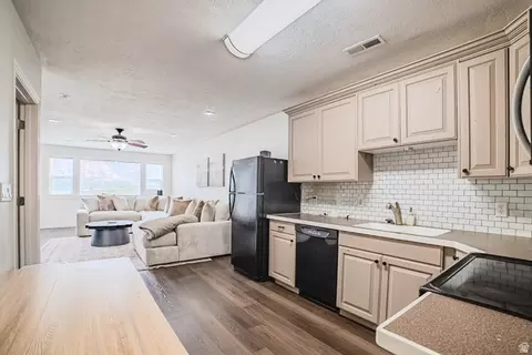 Kitchen - 1555 S 850 E, Orem, UT 84097 photo 4 of 4
