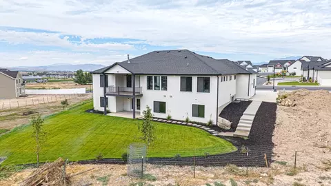 Exterior - 846 E 400 N, Salem, UT 84653 photo 10 of 11