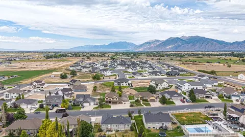 View/Area - 846 E 400 N, Salem, UT 84653 photo 7 of 10
