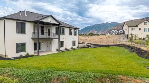 Exterior - 846 E 400 N, Salem, UT 84653 photo 3 of 11
