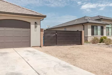 Exterior - 3934 S Saddleback Rd, Washington, UT 84780 photo 11 of 13