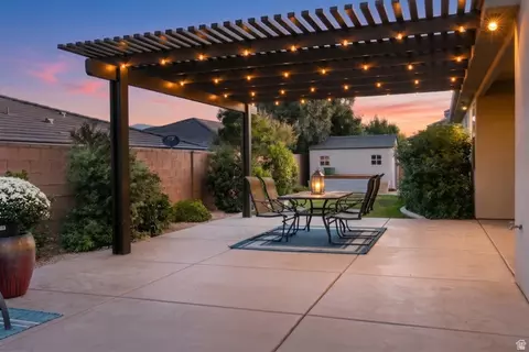 Exterior - 3934 S Saddleback Rd, Washington, UT 84780 photo 7 of 13