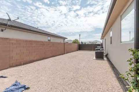 Exterior - 3934 S Saddleback Rd, Washington, UT 84780 photo 12 of 13