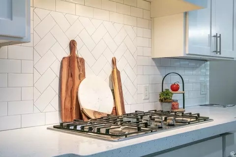Kitchen - 3934 S Saddleback Rd, Washington, UT 84780 photo 5 of 5