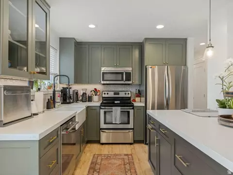 Kitchen - 9618 S 760 E, Sandy, UT 84094 photo 3 of 4