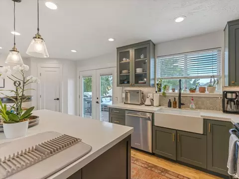 Kitchen - 9618 S 760 E, Sandy, UT 84094 photo 4 of 4