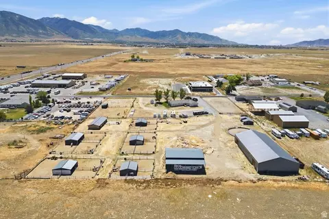 View/Area - 285 E Cimmarron Way N, Erda, UT 84074 photo 6 of 11