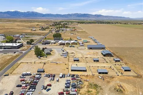 View/Area - 285 E Cimmarron Way N, Erda, UT 84074 photo 8 of 11