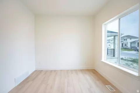 Living - 1714 E Rainbow Bridge Dr #LOT EAGLE, Eagle Mountain, UT 84005 photo 3 of 3
