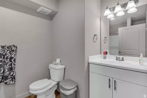 Bath - 1140 W 950 N #E201, Orem, UT 84057 photo 1 of 3