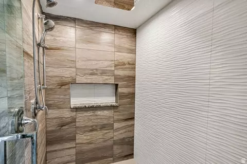 Bath - 1188 N 1750 E, Logan, UT 84341 photo 7 of 12