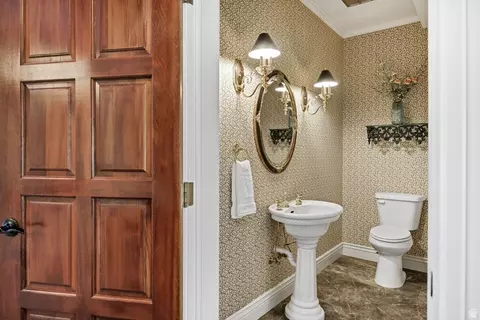 Bath - 1188 N 1750 E, Logan, UT 84341 photo 9 of 12