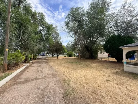 Exterior - 2467 S C Ave W, Ogden, UT 84401 photo 13 of 16