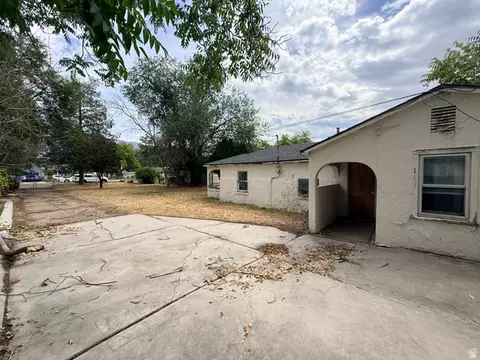 Exterior - 2467 S C Ave W, Ogden, UT 84401 photo 11 of 16