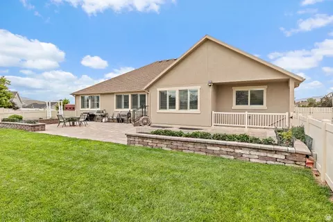 Exterior - 1879 E Tickville Cir, Eagle Mountain, UT 84005 photo 14 of 27