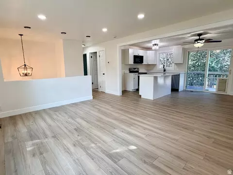 Living - 10320 S Clearview Dr, Sandy, UT 84070 photo 3 of 6