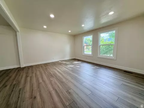 Living - 10320 S Clearview Dr, Sandy, UT 84070 photo 2 of 6