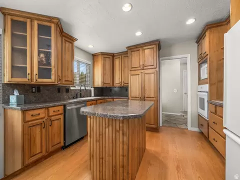 Kitchen - 5382 S 1340 E, Murray, UT 84117 photo 1 of 3