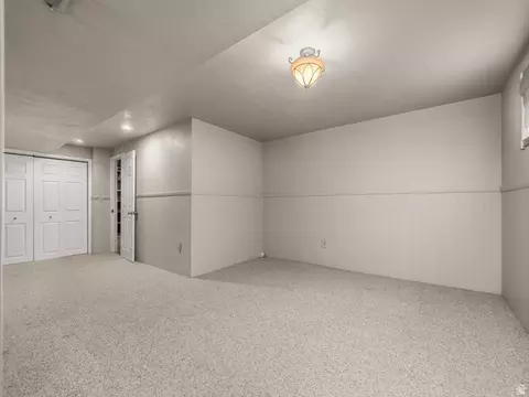 Bedroom - 5382 S 1340 E, Murray, UT 84117 photo 5 of 6