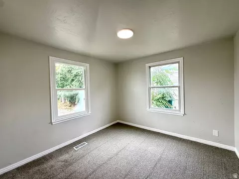 Bedroom - 152 S 400 E, Clearfield, UT 84015 photo 3 of 7
