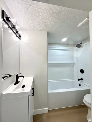 Bath - 152 S 400 E, Clearfield, UT 84015 photo 2 of 2