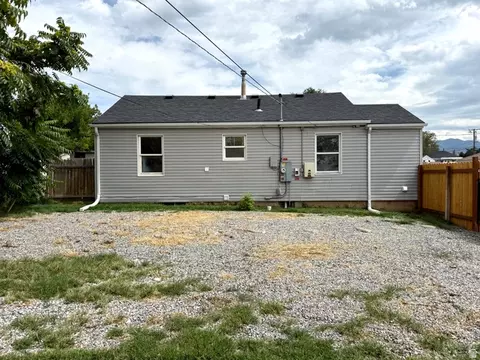 Exterior - 152 S 400 E, Clearfield, UT 84015 photo 5 of 5