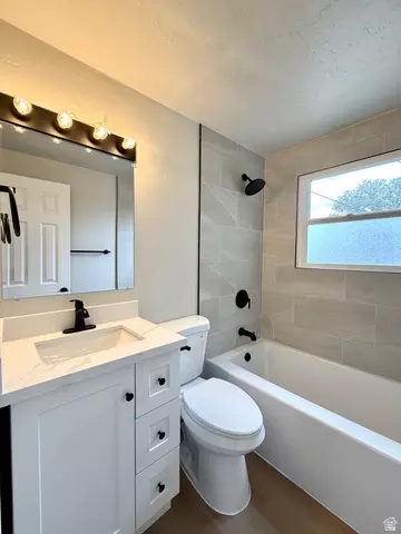 Bath - 152 S 400 E, Clearfield, UT 84015 photo 1 of 2