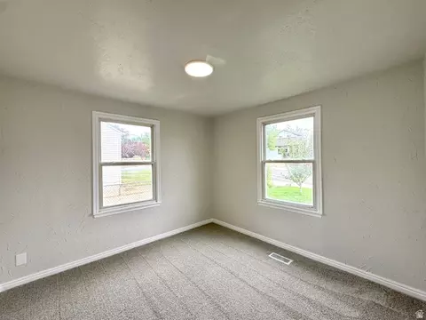 Bedroom - 152 S 400 E, Clearfield, UT 84015 photo 1 of 7