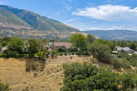 View/Area - 11602 S Hickory Dr E, Sandy, UT 84092 photo 2 of 6