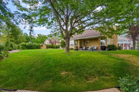 Exterior - 11602 S Hickory Dr E, Sandy, UT 84092 photo 3 of 13