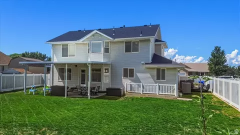 Exterior - 2517 S Freedom St, Perry, UT 84302 photo 7 of 10