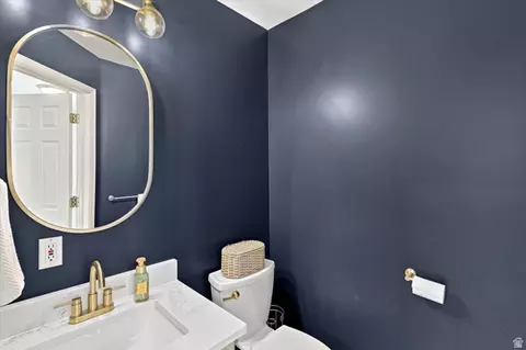 Bath - 2517 S Freedom St, Perry, UT 84302 photo 1 of 6