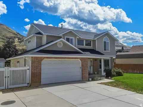 Exterior - 2517 S Freedom St, Perry, UT 84302 photo 5 of 10