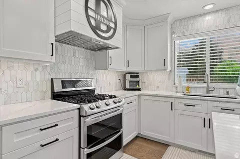 Kitchen - 2517 S Freedom St, Perry, UT 84302 photo 3 of 4
