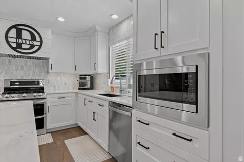 Kitchen - 2517 S Freedom St, Perry, UT 84302 photo 2 of 4