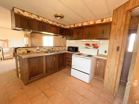 Kitchen - 9301 E Hwy 40, Gusher, UT 84026 photo 1 of 1