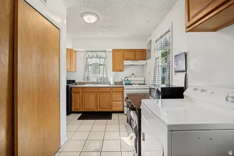 Other - 902 Grandview Dr, Ogden, UT 84403 photo 3 of 8
