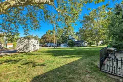Exterior - 902 Grandview Dr, Ogden, UT 84403 photo 2 of 3