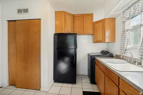 Other - 902 Grandview Dr, Ogden, UT 84403 photo 4 of 8