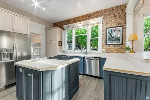 Kitchen - 295 S 100 E, Bountiful, UT 84010 photo 1 of 3