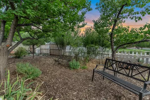 Exterior - 295 S 100 E, Bountiful, UT 84010 photo 9 of 12