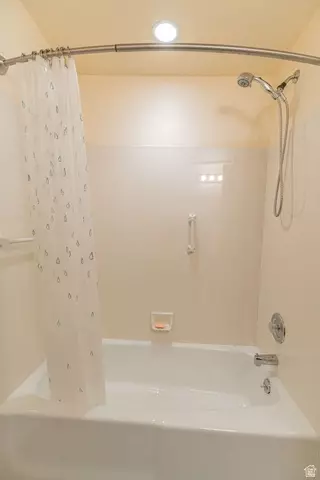 Bath - 295 N 330 E, Orem, UT 84057 photo 6 of 9