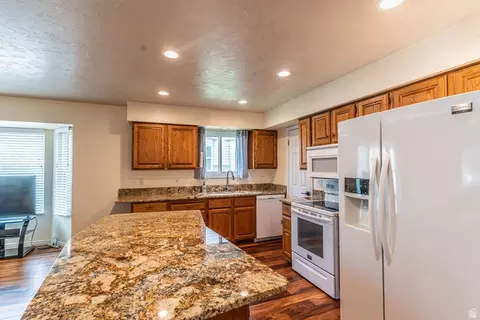Kitchen - 295 N 330 E, Orem, UT 84057 photo 5 of 5