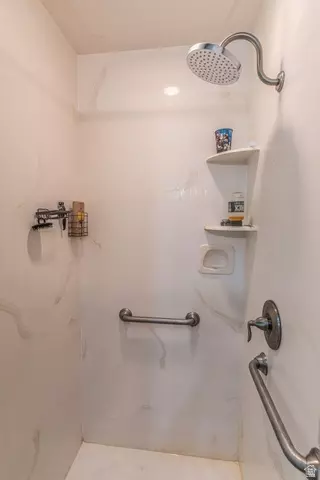 Bath - 295 N 330 E, Orem, UT 84057 photo 8 of 9