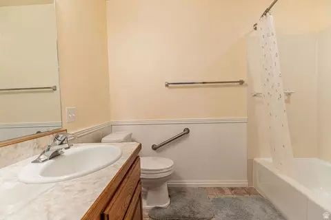 Bath - 295 N 330 E, Orem, UT 84057 photo 5 of 9