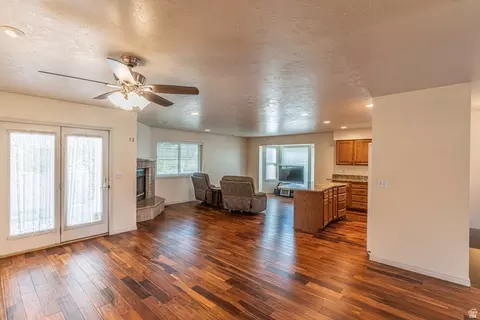 Living - 295 N 330 E, Orem, UT 84057 photo 5 of 18