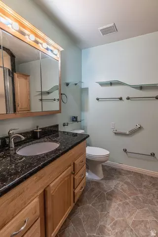 Bath - 295 N 330 E, Orem, UT 84057 photo 3 of 9